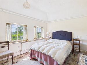 Bedroom- click for photo gallery